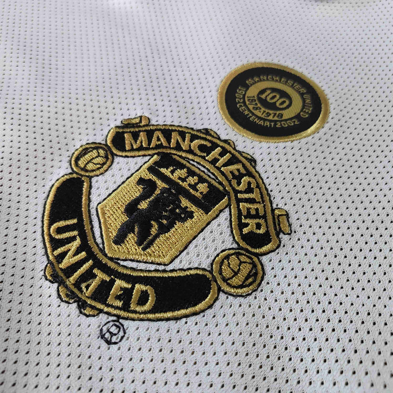 Manchester United Reversible 2001/02 - Retro