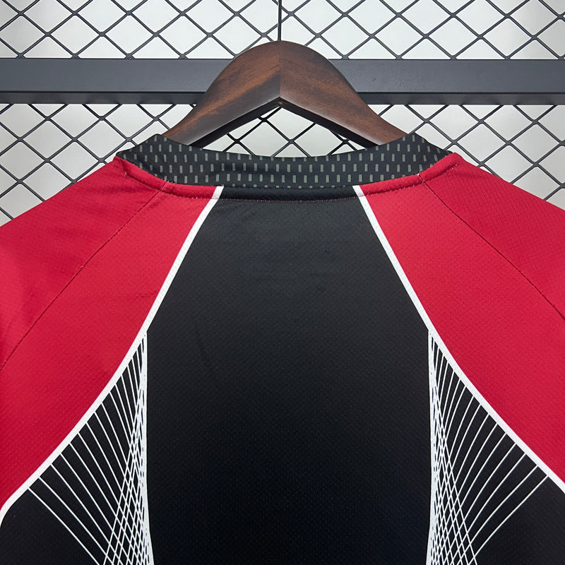 Barcelona Special Black/Red Edition