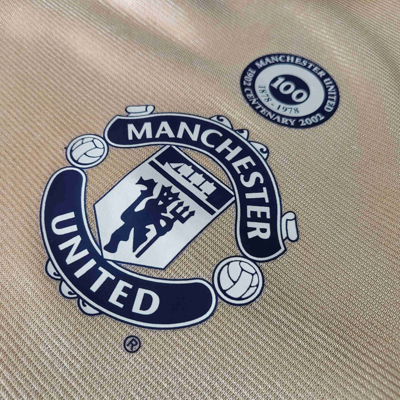 Manchester United Reversible 2001/02 - Retro
