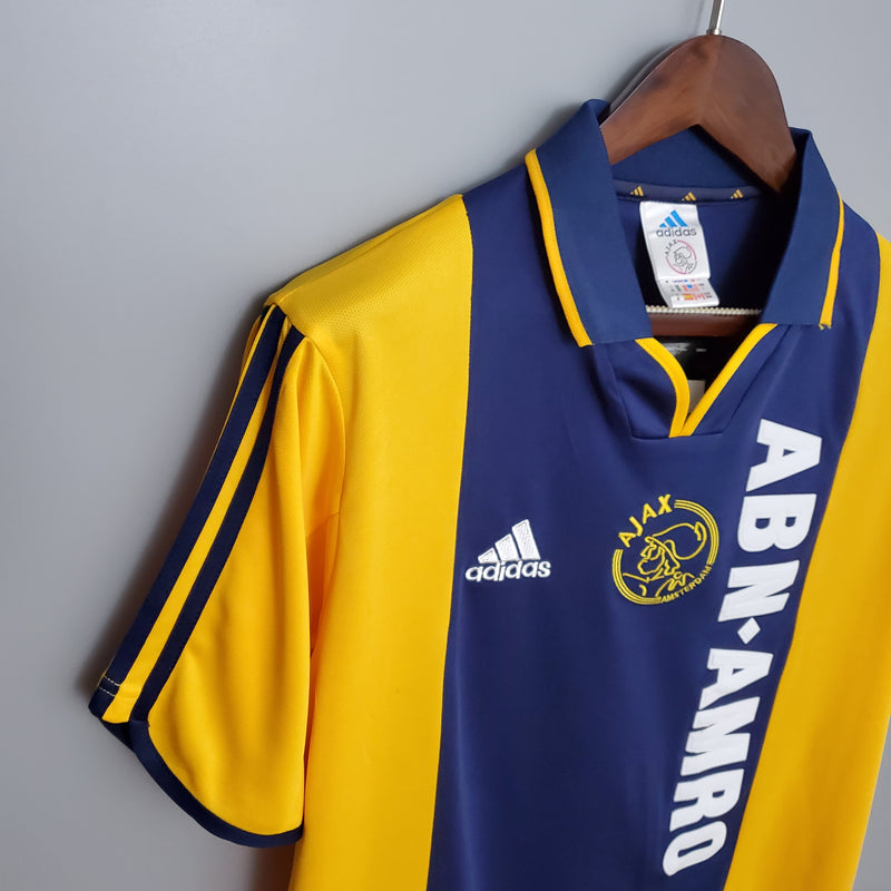 Ajax 2000/2001 - Retro