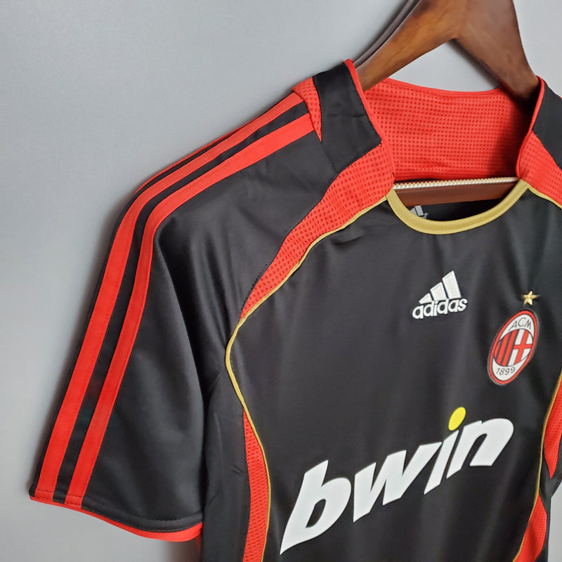 Milan 06/07 - Retro